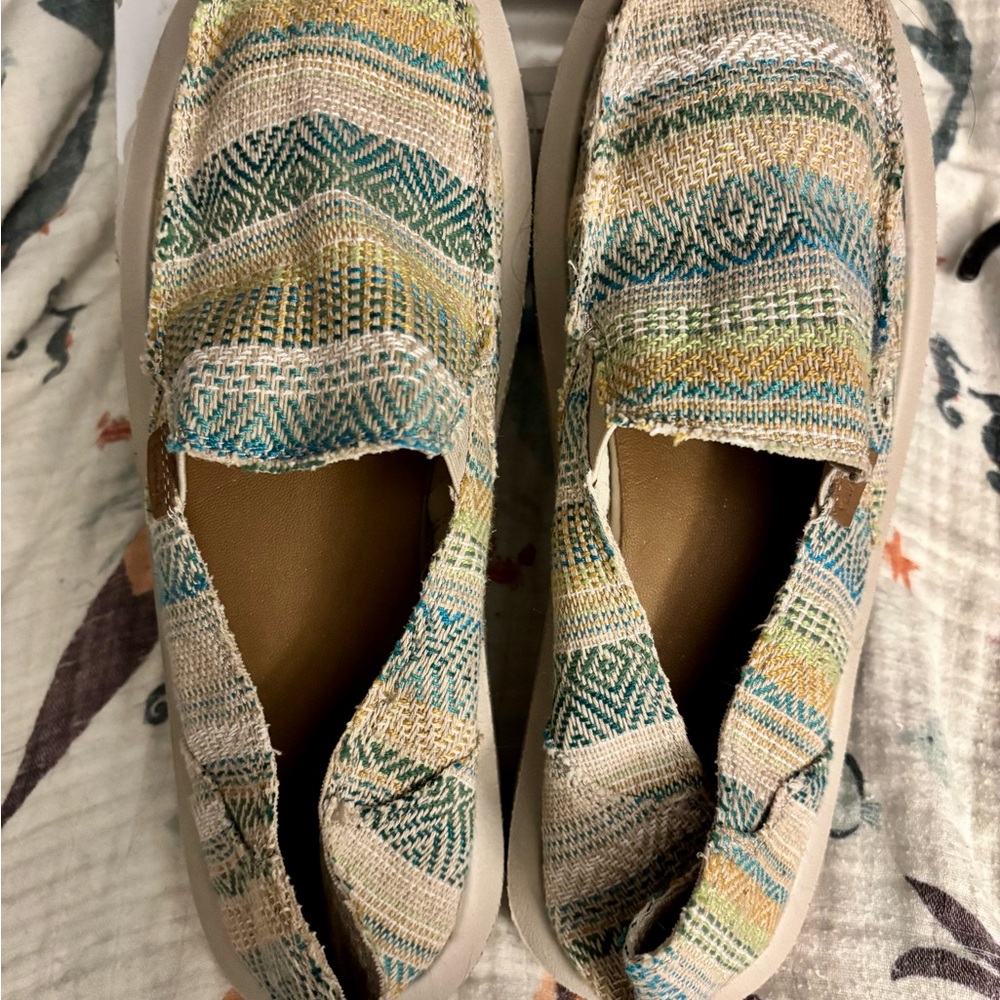 Sanuk Women's Multicolor Slip-On Shoes size 11 - Picture 4 of 6